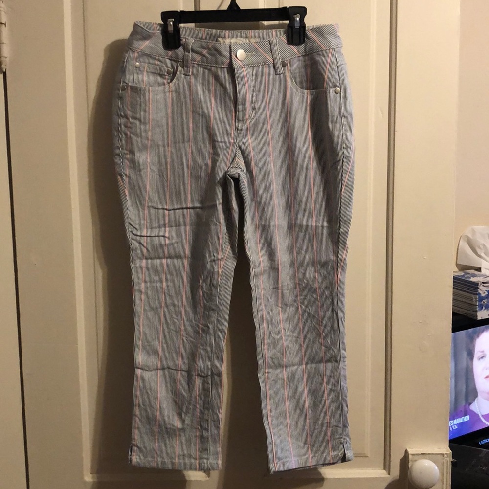 Cato cropped, striped jeans 👖 super cute